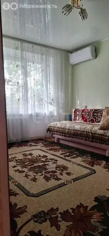 3-комнатная квартира: Новочеркасск, улица Толбухина, 34 (57 м) - Фото 1