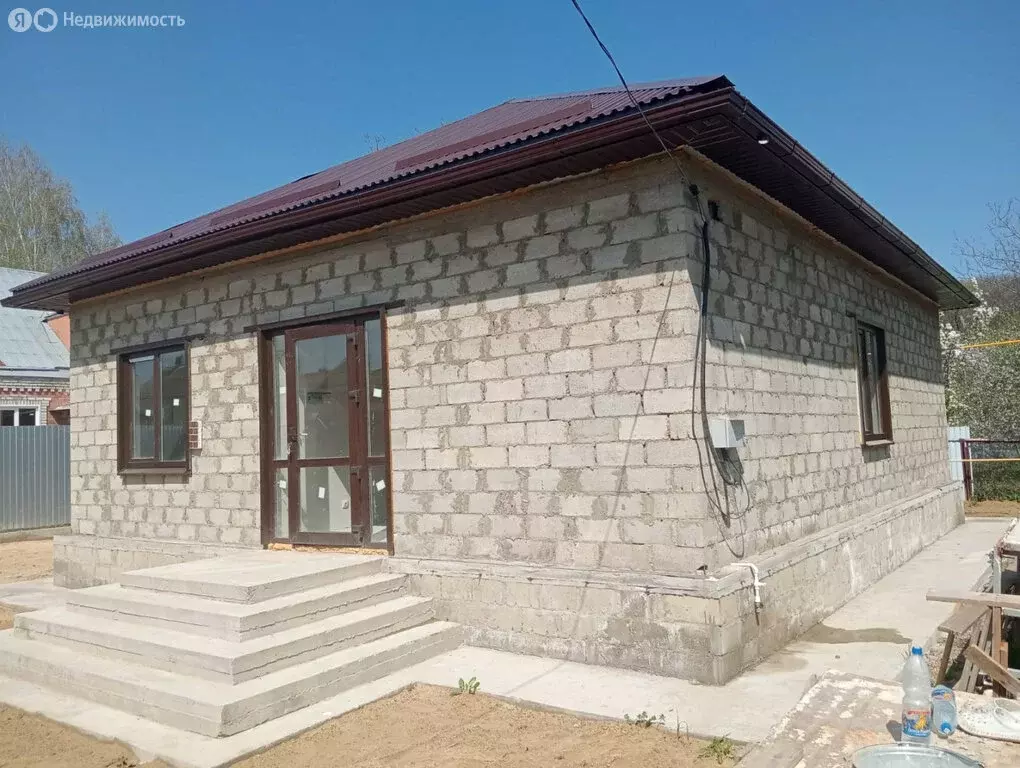 Дом в Новокубанск, Прочноокопская улица (100 м) - Фото 1