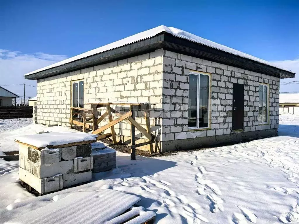 Дом в Хакасия, Усть-Абаканский район, с. Калинино ул. Российская (105 ... - Фото 2