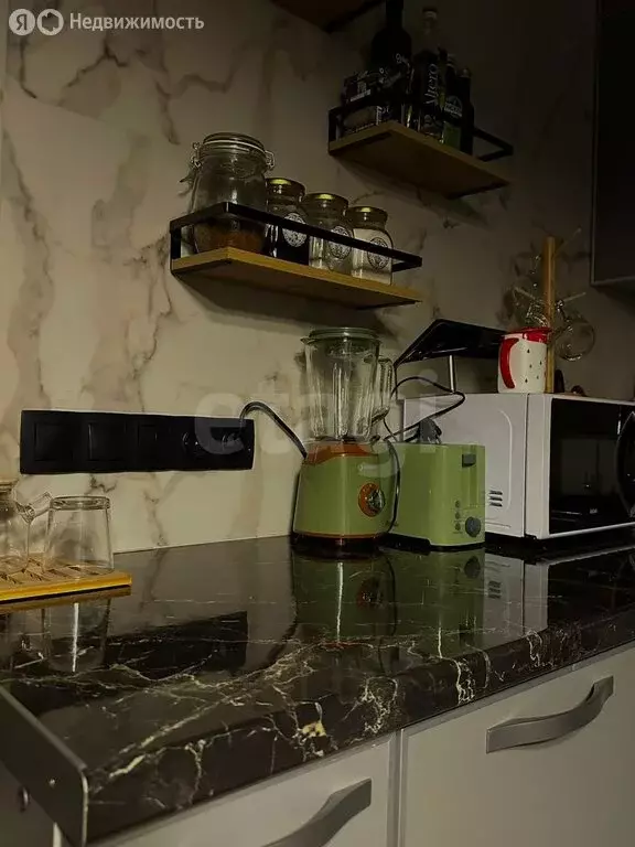 Квартира-студия: Саратов, улица имени Б.Н. Ерёмина, 7А (30 м) - Фото 2