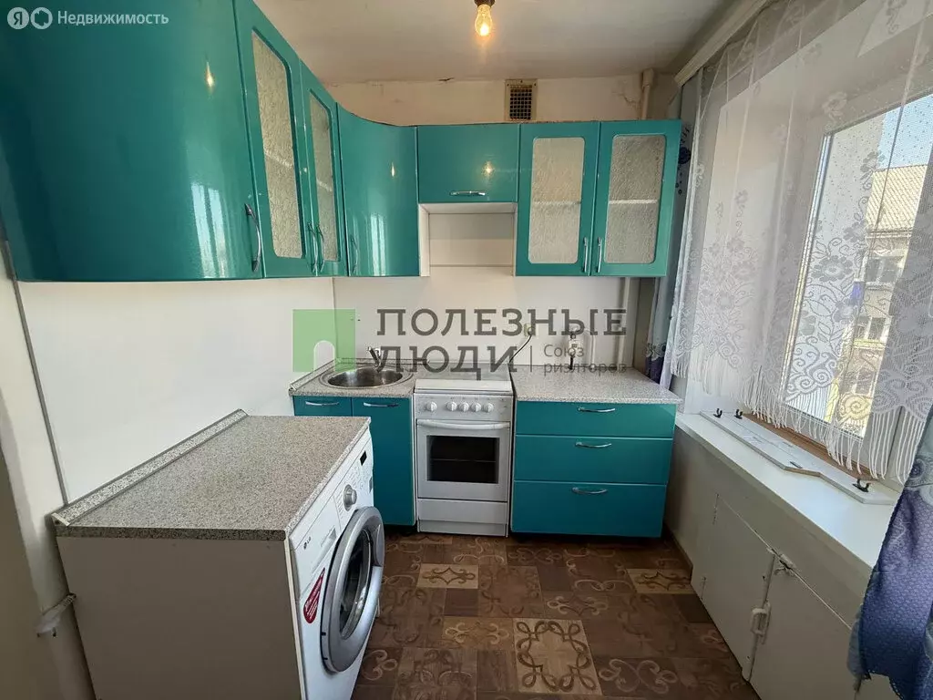 3-комнатная квартира: посёлок Аэропорт, Звёздная улица, 8 (57.8 м) - Фото 1