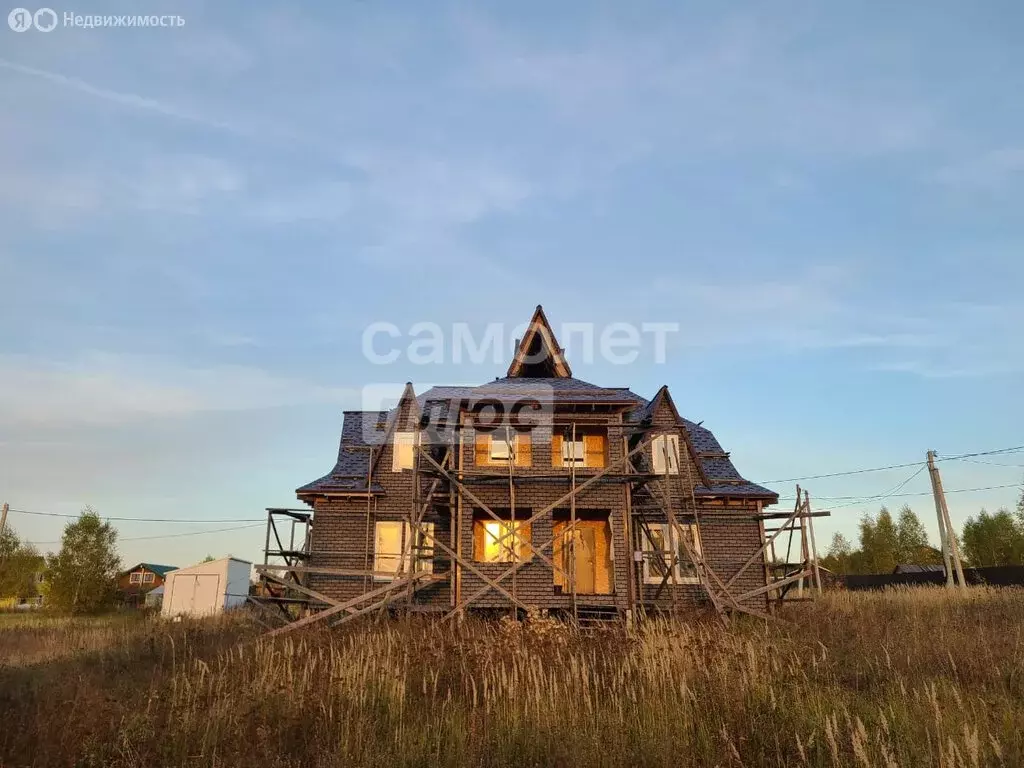 Дом в сельское поселение Иваньковское, посёлок Жёрновка (183.3 м) - Фото 1