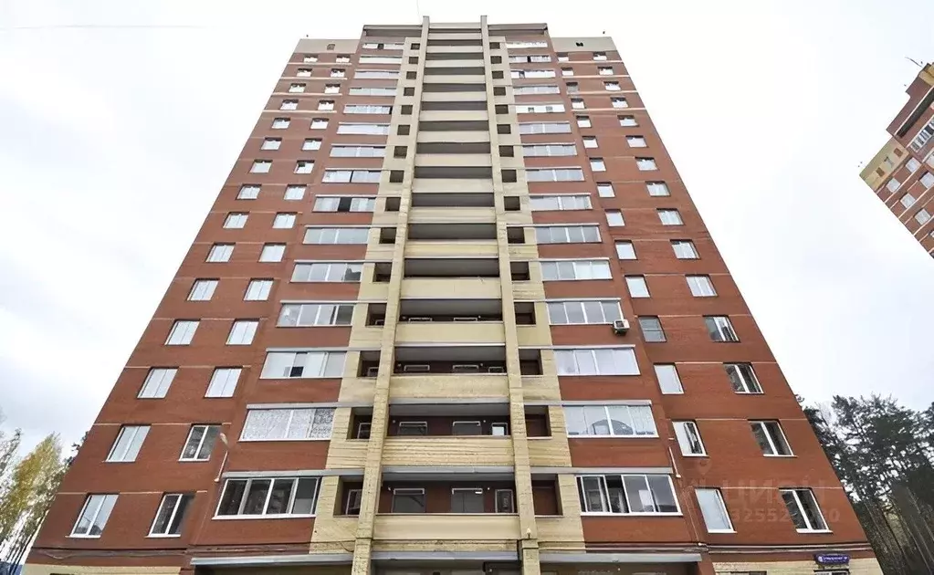 2-к кв. Пермский край, Пермь Хабаровская ул., 62 (56.8 м) - Фото 0