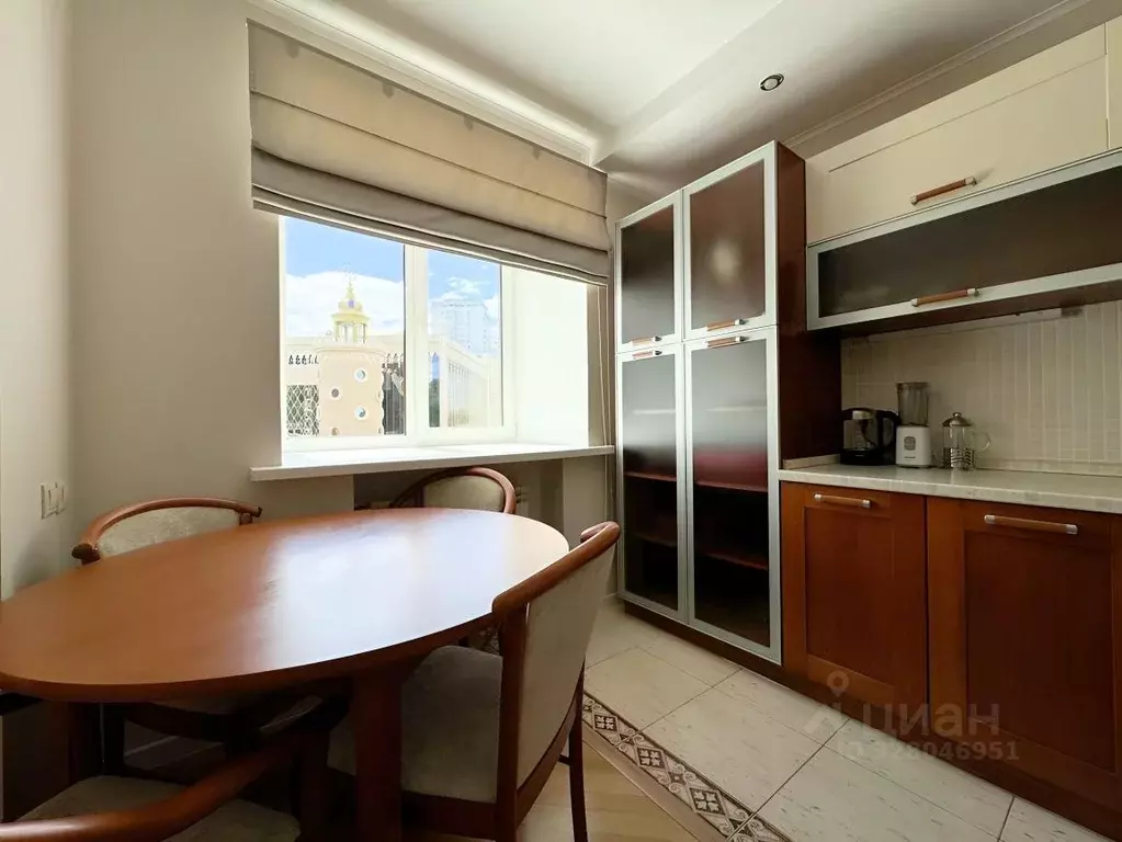 2-к кв. Татарстан, Казань ул. Тихомирнова, 7 (63.9 м) - Фото 1