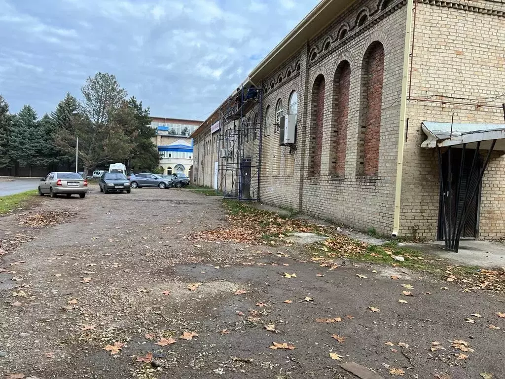Помещение свободного назначения в Краснодарский край, Армавир ул. ... - Фото 0