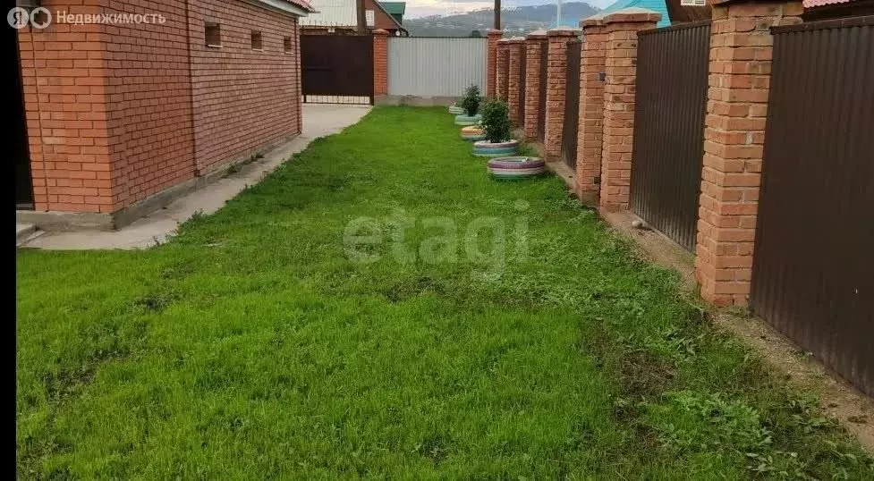 Дом в село Нижний Саянтуй, Лесная улица (201 м) - Фото 2