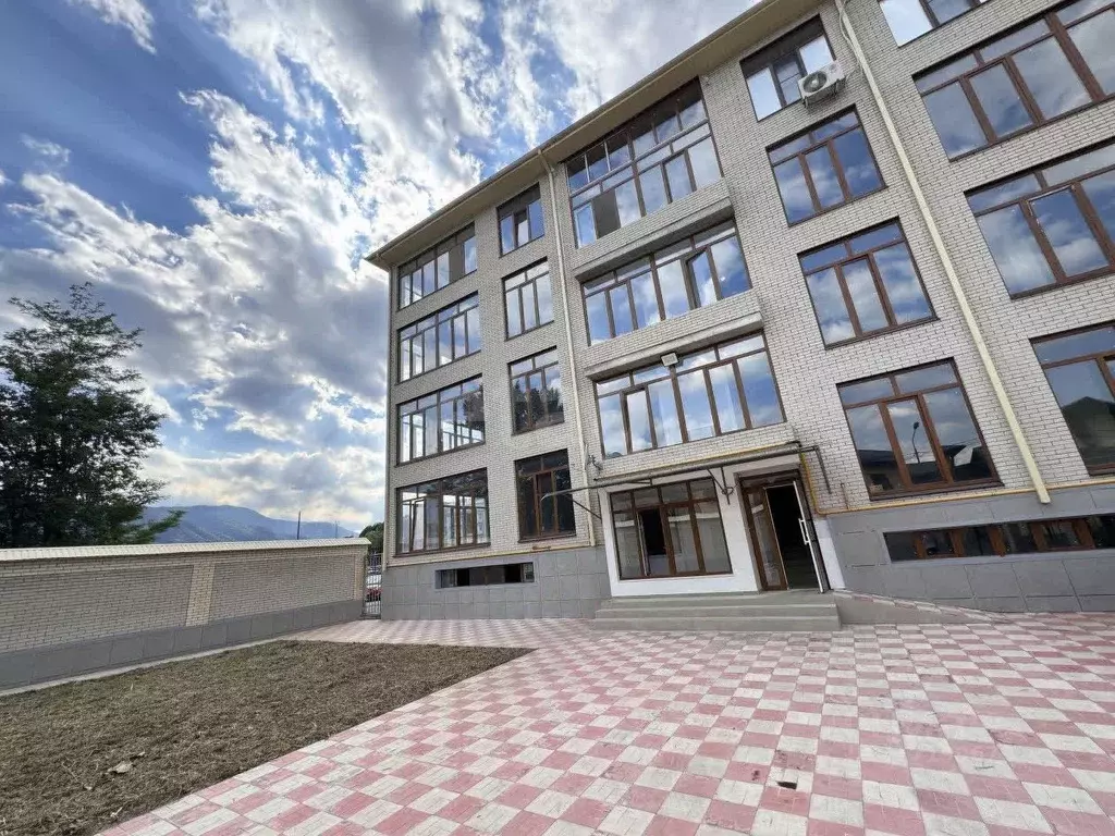 2-к кв. Северная Осетия, Владикавказ ул. Казбека Касаева, 20 (92.0 м) - Фото 1