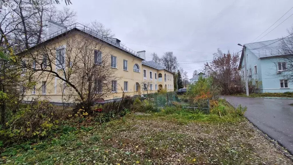 3-комнатная квартира: Алексин, улица Ленина, 27 (72.1 м) - Фото 2