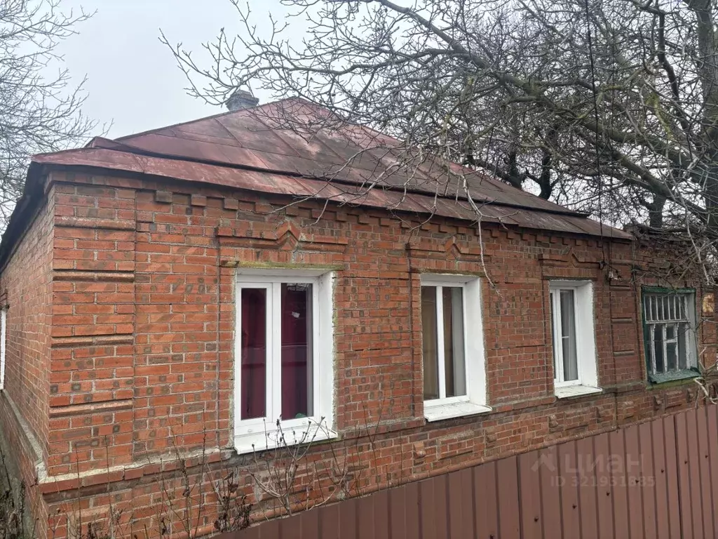 Дом в Ростовская область, Неклиновский район, с. Новобессергеневка ул. ... - Фото 1