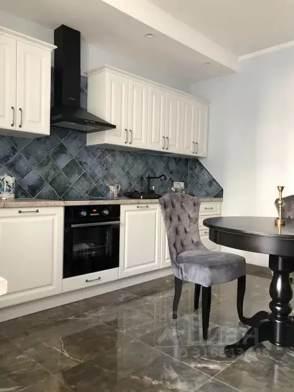 2-к кв. Санкт-Петербург Кременчугская ул., 21к3 (80.0 м) - Фото 1