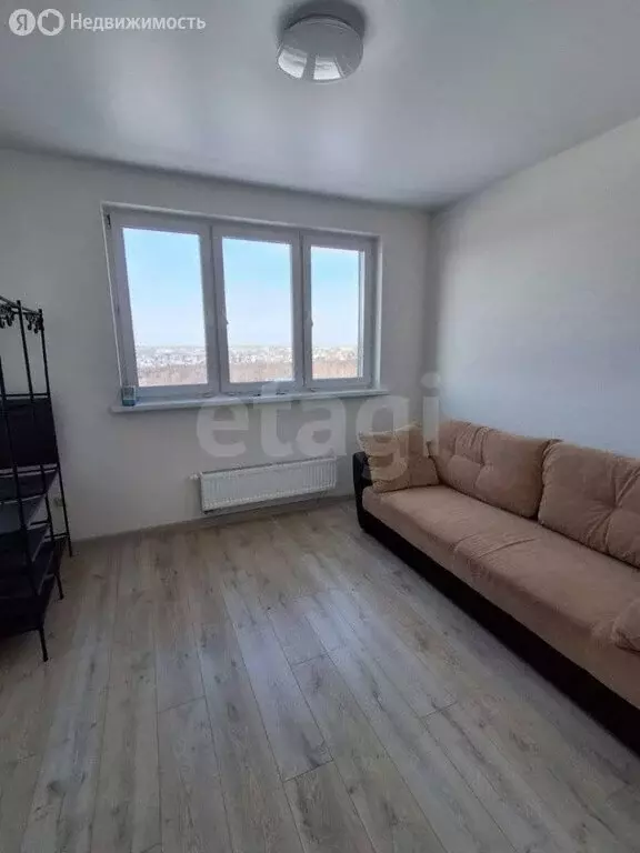 1-комнатная квартира: Тюмень, улица Виктора Тимофеева, 10 (35 м) - Фото 2