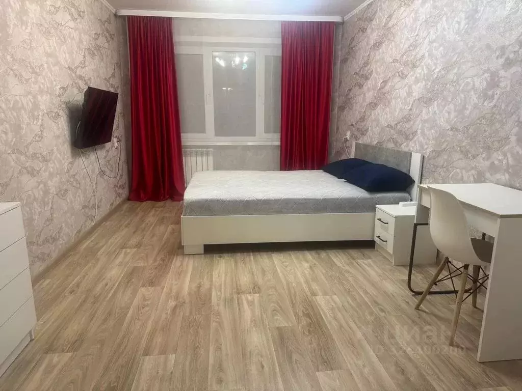 3-к кв. Сахалинская область, Южно-Сахалинск просп. Победы, 90 (62.0 м) - Фото 1