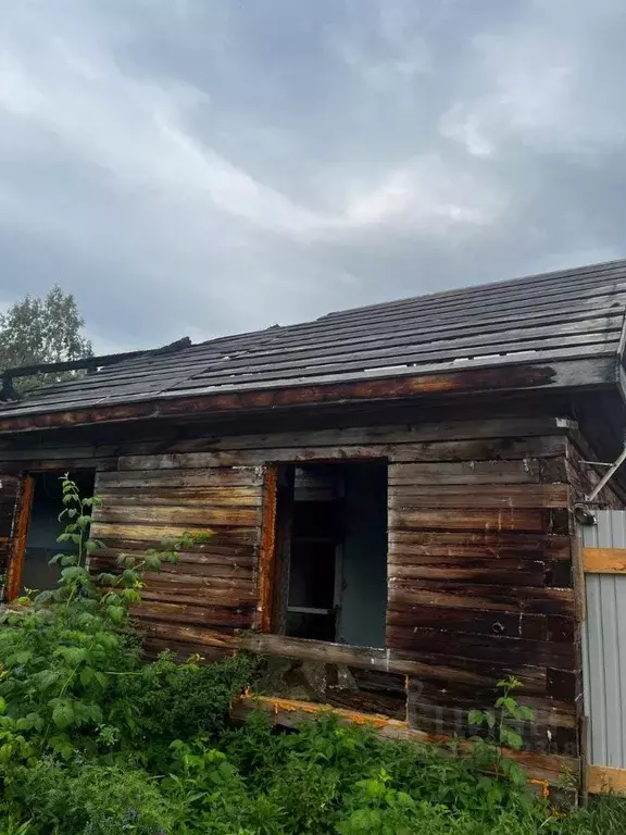 Свободной планировки кв. Саха (Якутия), Ленский район, Витим пгт ул. ... - Фото 1