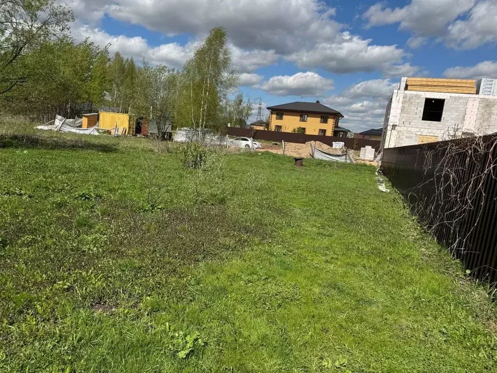 Участок в Московская область, Богородский городской округ, д. ... - Фото 0