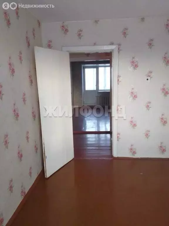 3-комнатная квартира: Минусинск, улица Мира, 26 (57 м) - Фото 1