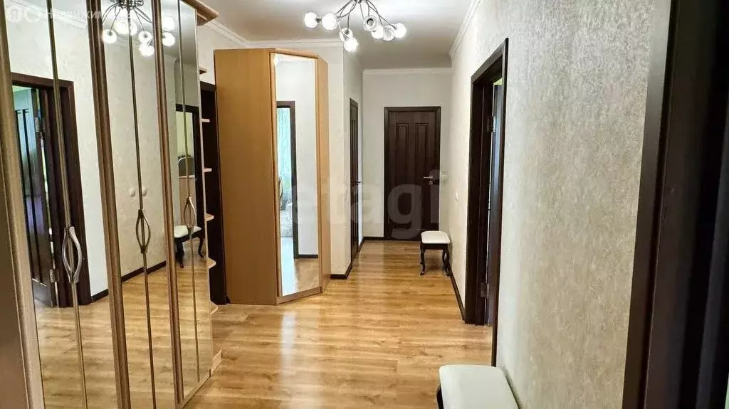 3-комнатная квартира: Калининград, Галактическая улица, 18 (101.5 м) - Фото 0