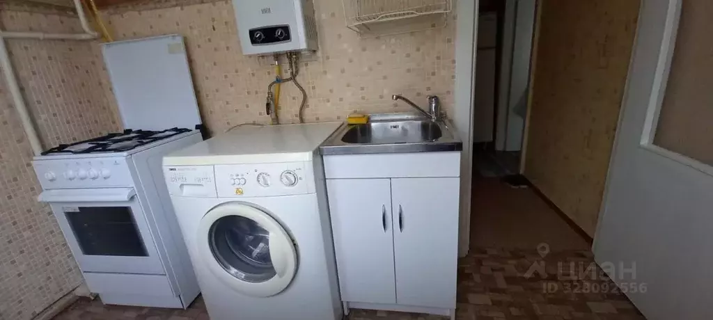 1-к кв. Воронежская область, Воронеж ул. Переверткина, 10 (30.1 м) - Фото 2