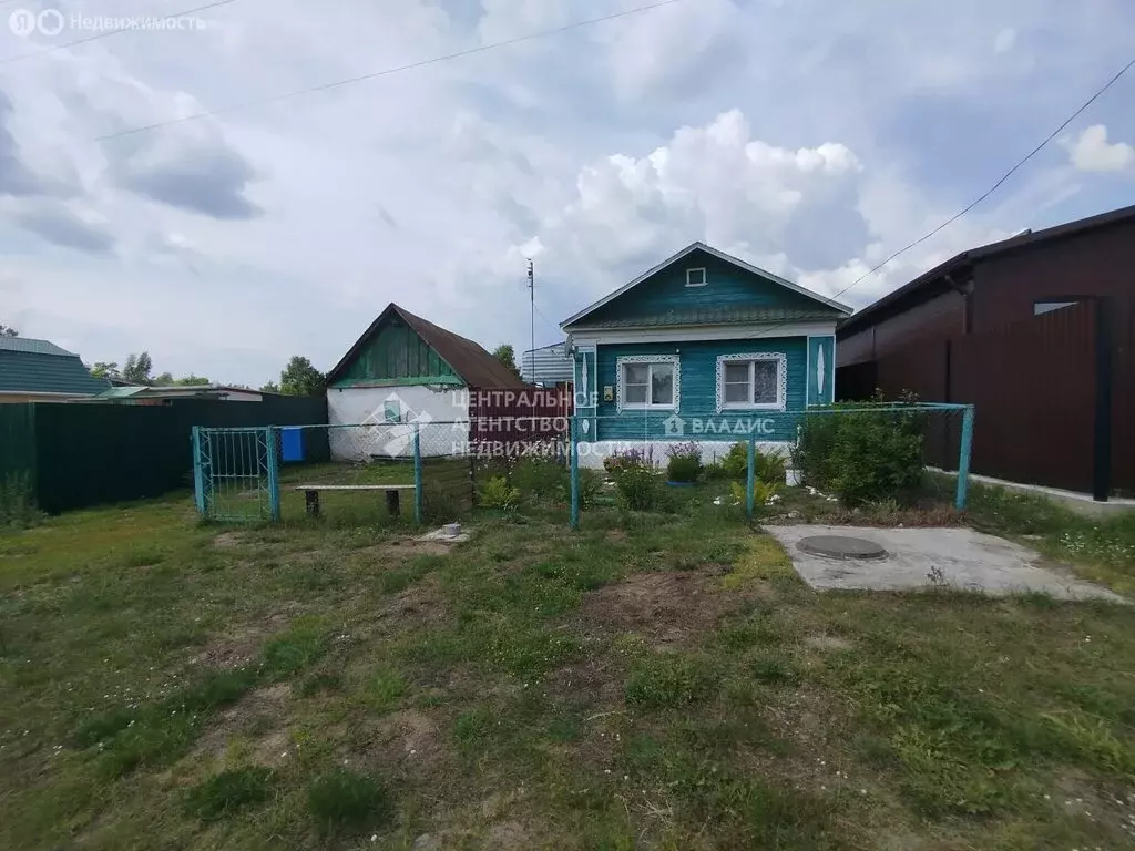 Дом в Рязанская область, Касимовский муниципальный округ, село ... - Фото 1