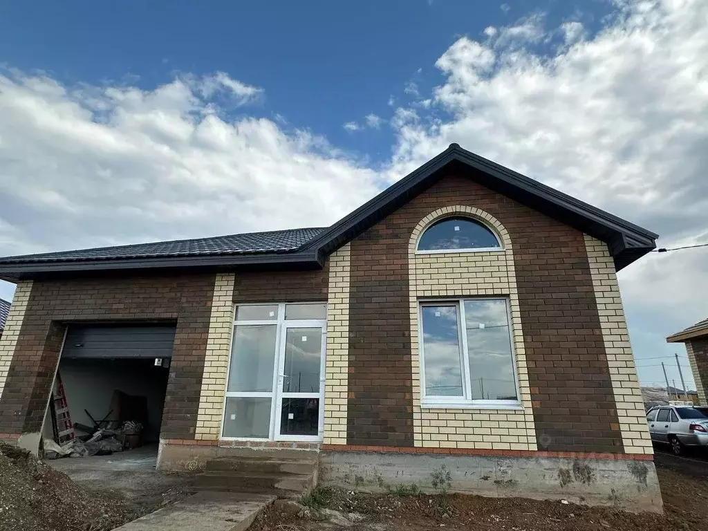 Дом в Оренбургская область, Оренбург ул. Михаила Фадеева (110 м) - Фото 1