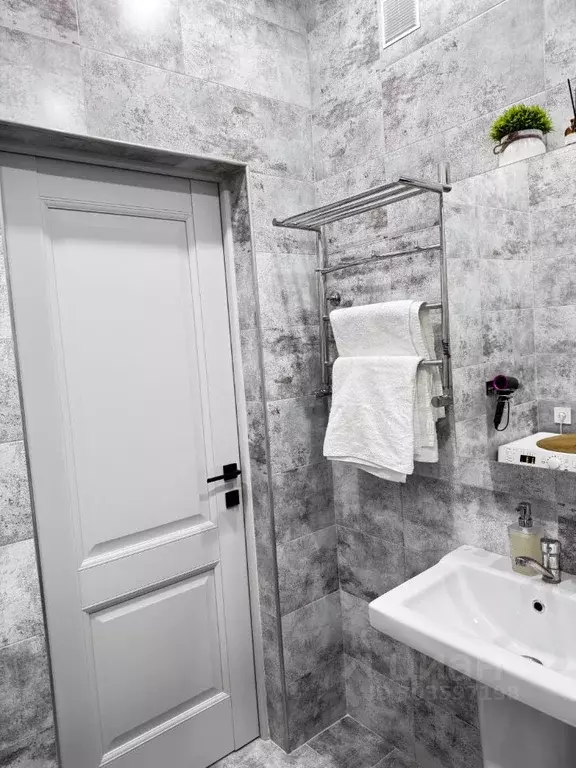 1-к кв. Кабардино-Балкария, Нальчик ул. Тлостанова, 32Д (50.0 м) - Фото 1