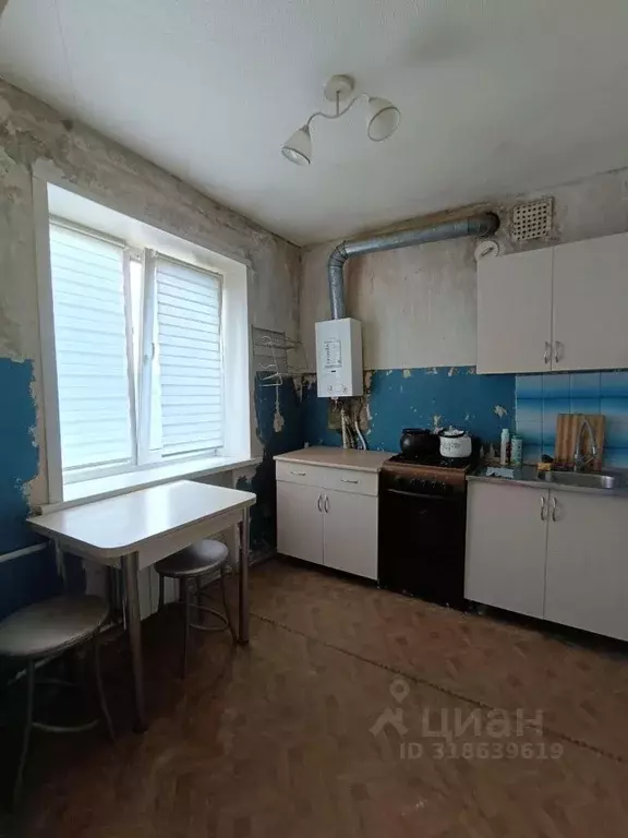2-к кв. Саратовская область, Саратов ул. Имени В.М. Азина, 10 (45.2 м) - Фото 0