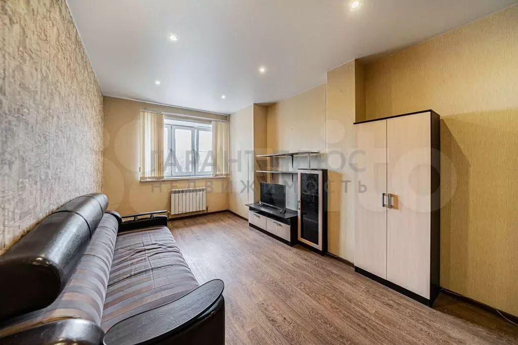 1-к. квартира, 40 м, 7/18 эт. - Фото 1