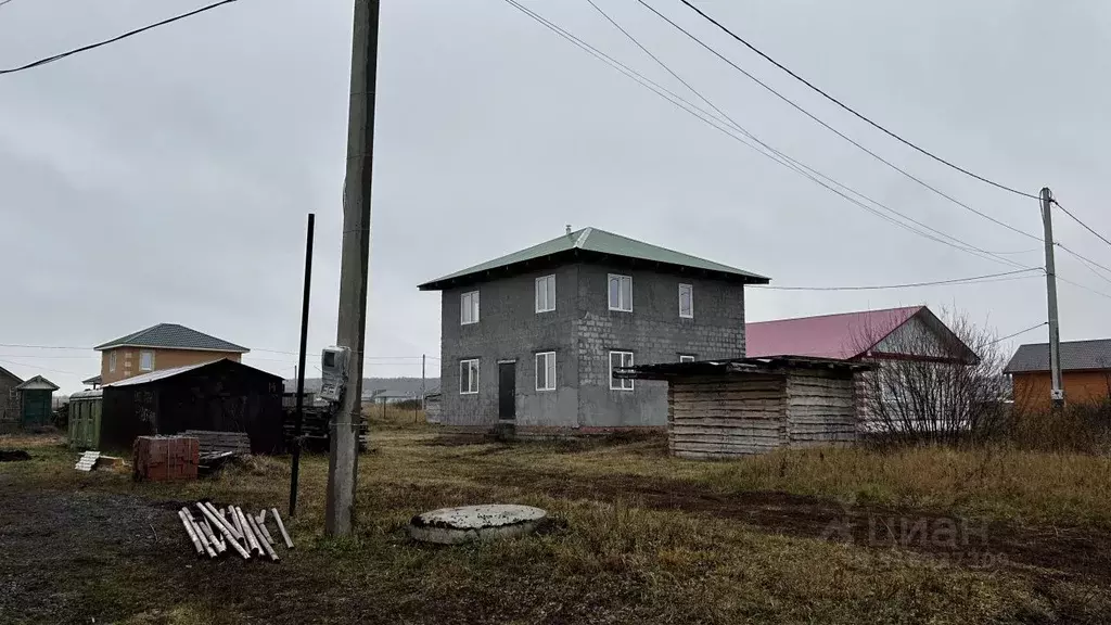 Дом в Башкортостан, Уфимский район, Русско-Юрмашский сельсовет, ... - Фото 1