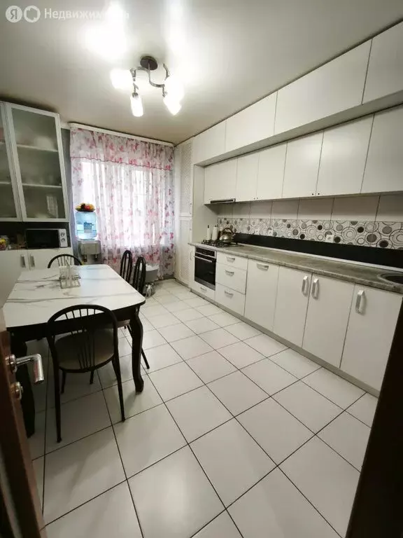 4-комнатная квартира: Батайск, улица Булгакова, 1 (76.8 м) - Фото 1