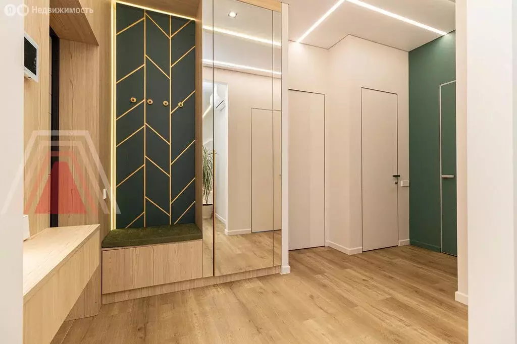 3-комнатная квартира: Уфа, улица Цюрупы, 30 (80 м) - Фото 1