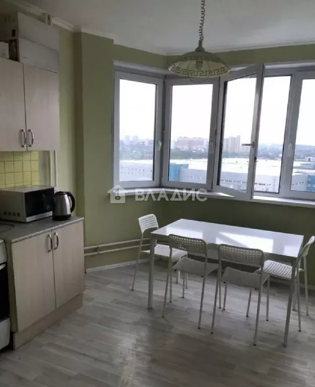 Продается 3-комнатная квартира - Фото 1