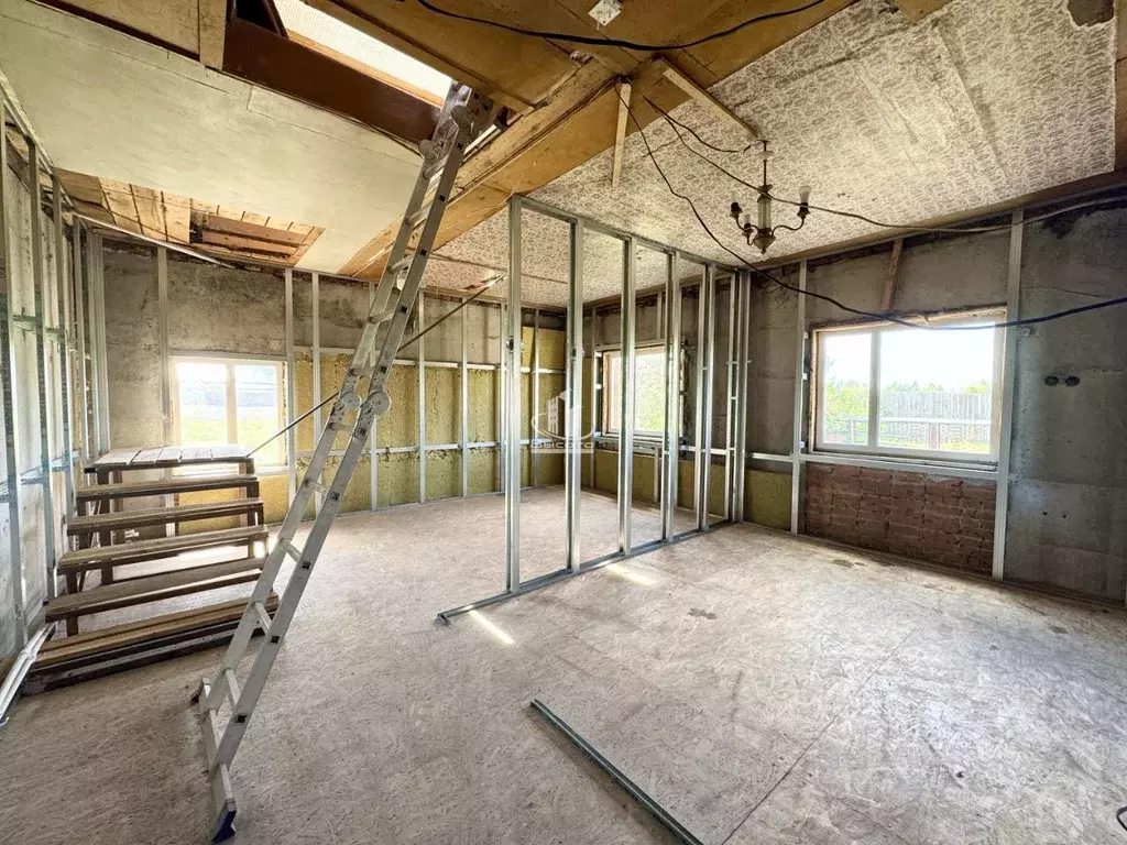 Дом в Рязанская область, Рязанский район, Заборьевское с/пос, с. ... - Фото 1