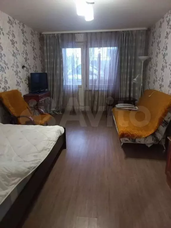 1-к. квартира, 40 м, 1/11 эт. - Фото 1