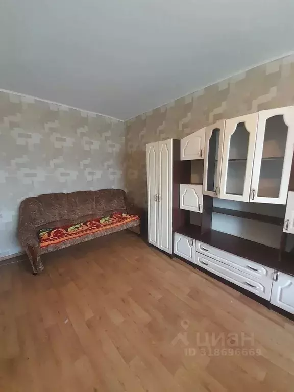 1-к кв. Белгородская область, Старый Оскол Ольминского мкр, 7 (40.0 м) - Фото 2