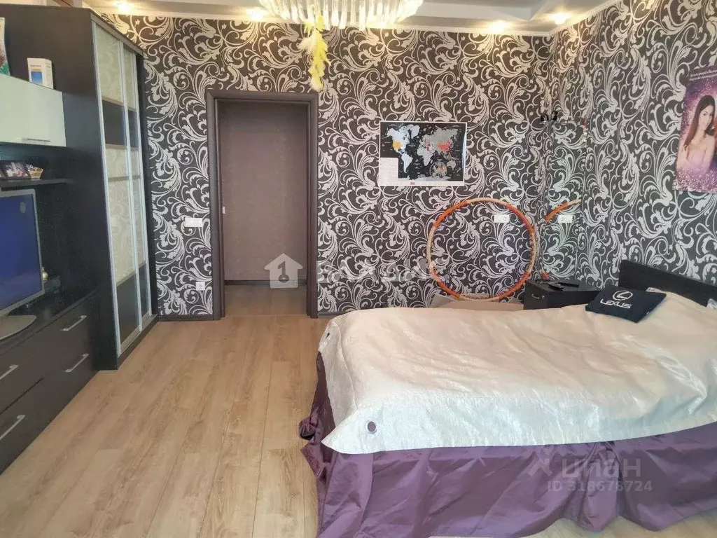 3-к кв. Белгородская область, Белгород ул. Конева, 17 (94.0 м) - Фото 1