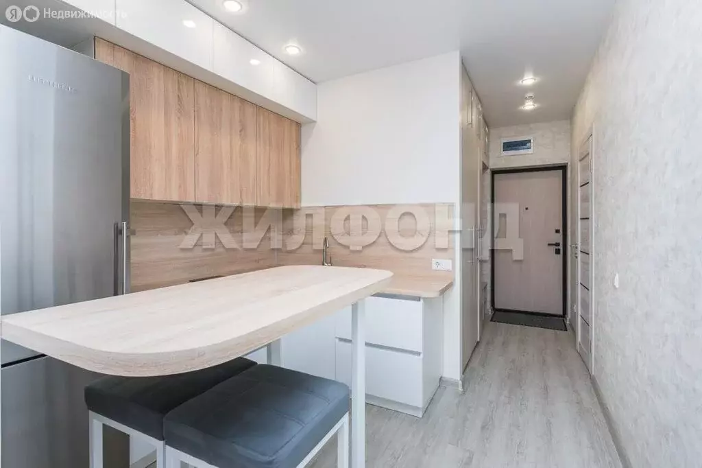 Квартира-студия: Новосибирск, улица Владимира Заровного, 10 (28.2 м) - Фото 1