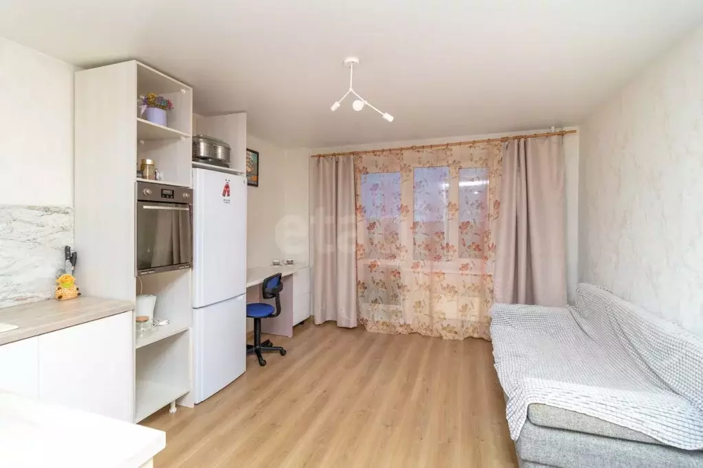 Студия Тюменская область, Тюмень ул. Тимофея Чаркова, 28 (24.7 м) - Фото 1