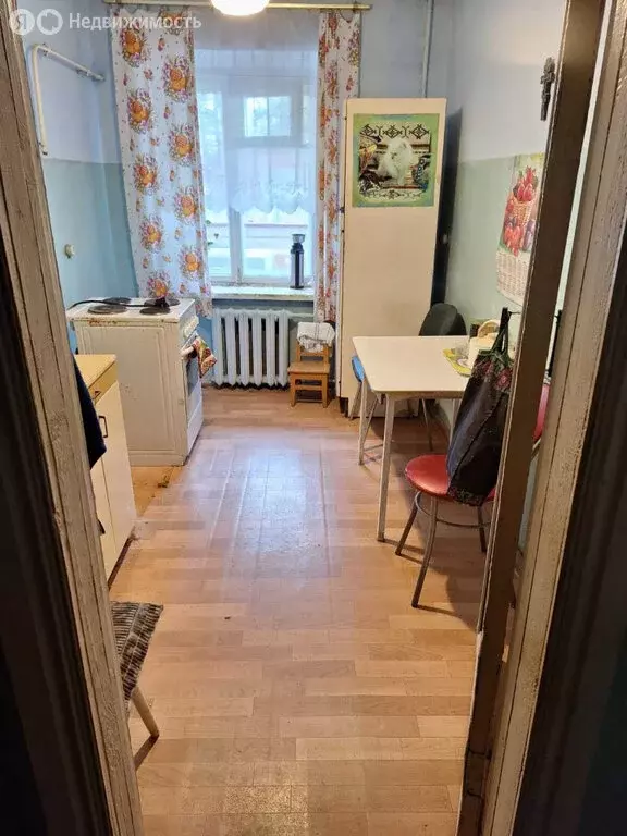 3-комнатная квартира: Кедровое, улица 40 лет Октября, 13 (61 м) - Фото 1