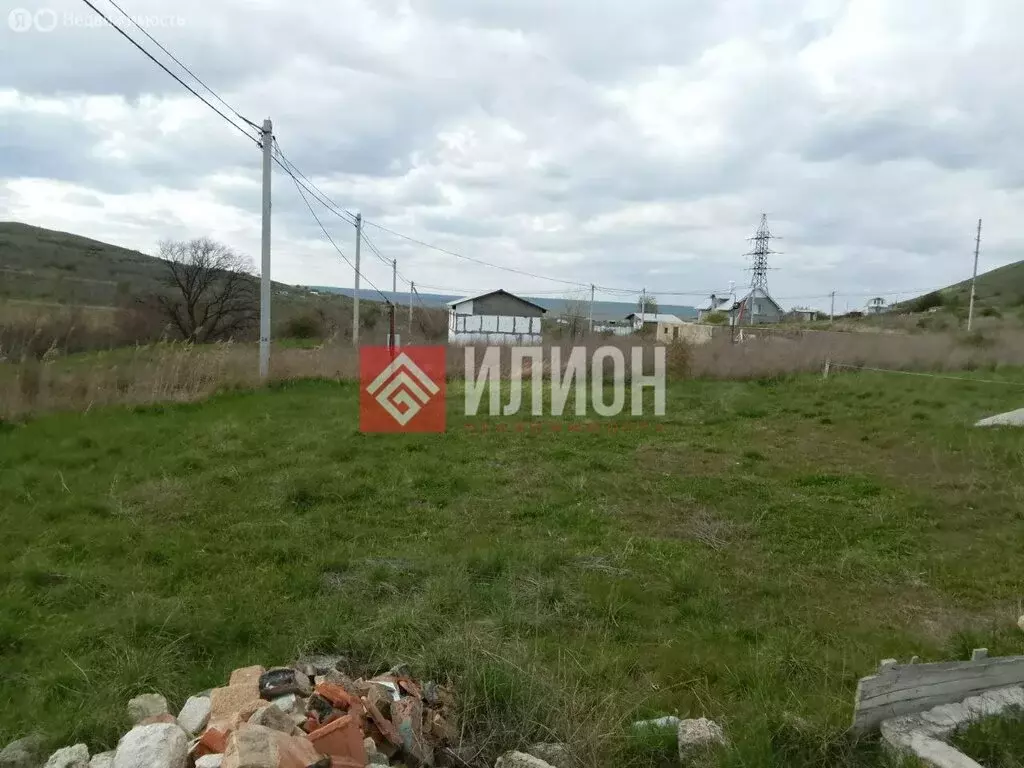 Участок в Феодосия, улица Акъманай (6.5 м) - Фото 1