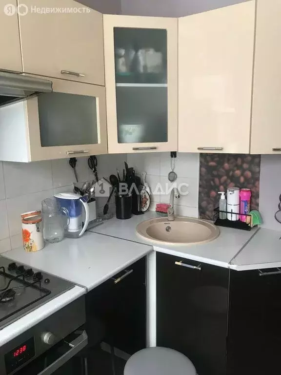 3-комнатная квартира: Сыктывкар, улица Юхнина, 2 (61.5 м) - Фото 1