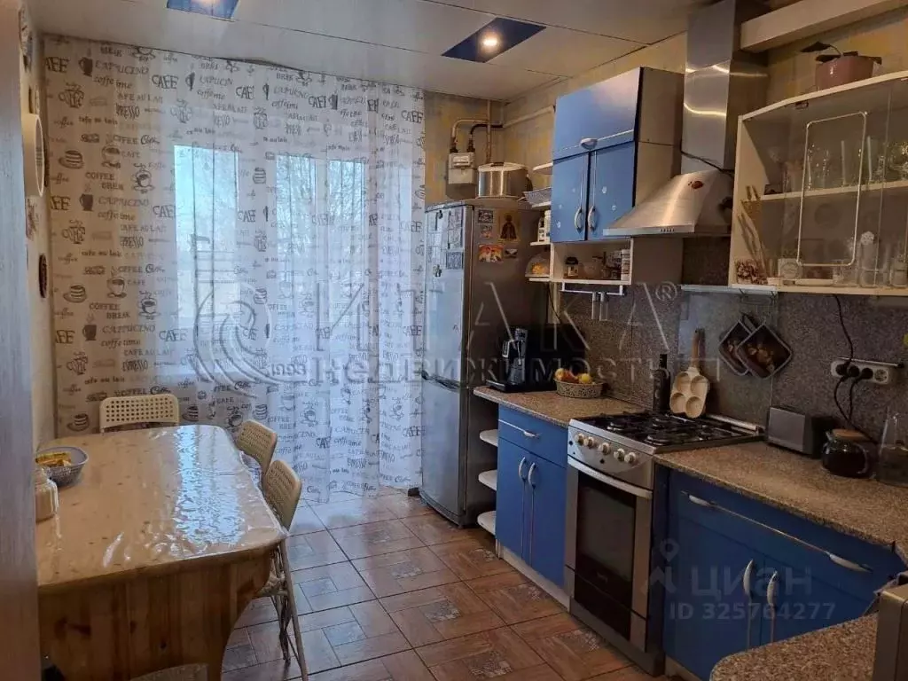 3-к кв. Ленинградская область, Лодейное поле ул. Гагарина, 2 (78.8 м) - Фото 1