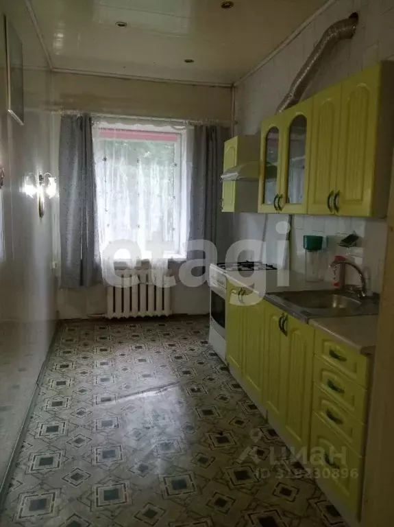 3-к кв. Брянская область, Выгоничи рп ул. Свердлова, 1 (65.1 м) - Фото 2