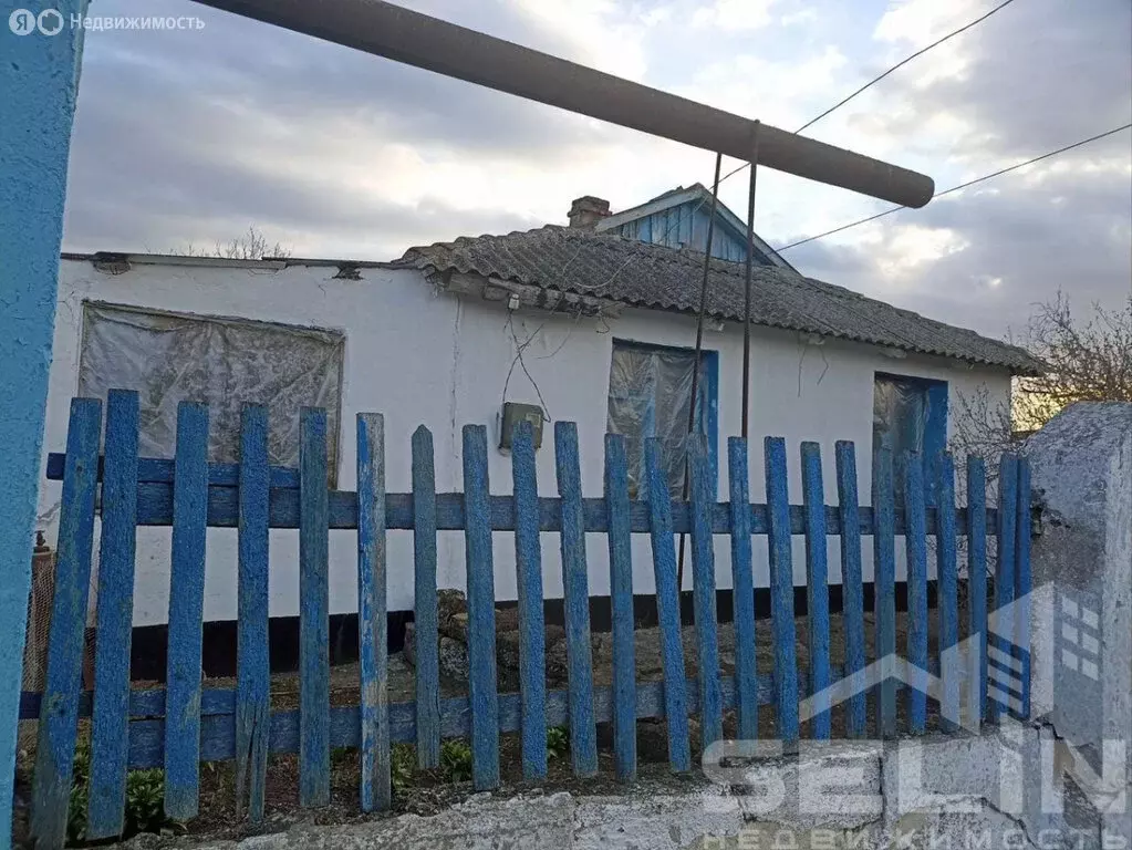 Дом в Сакский район, Столбовское сельское поселение, село Лушино, ... - Фото 1