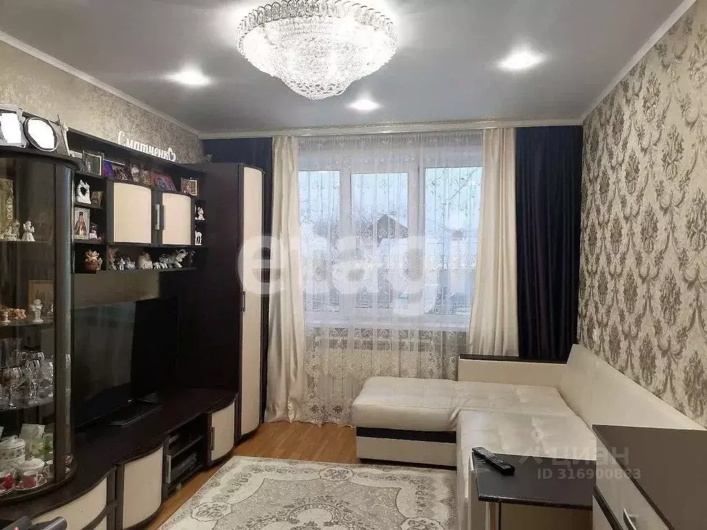 2-к кв. Белгородская область, Алексеевка ул. Пушкина, 45 (46.5 м) - Фото 0