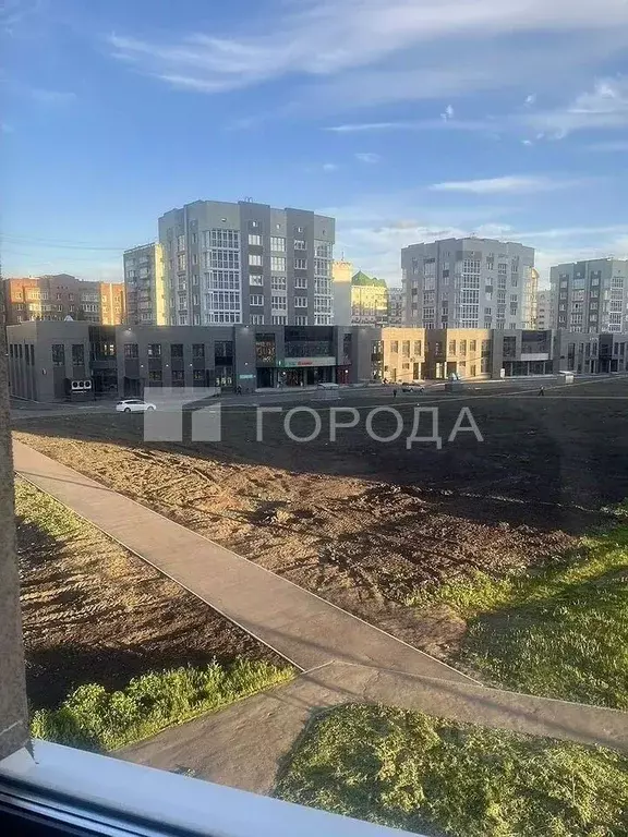 3-к кв. Кемеровская область, Новокузнецк Пионерский просп., 64 (71.0 ... - Фото 1