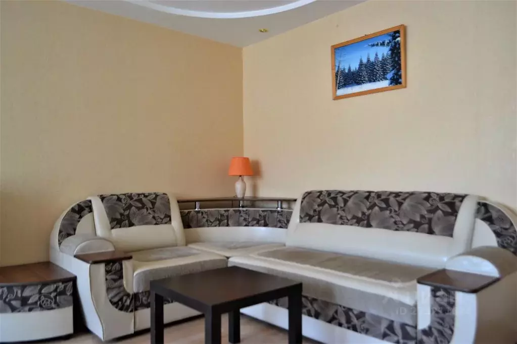 2-к кв. Мурманская область, Мурманск просп. Ленина, 41 (48.0 м) - Фото 0
