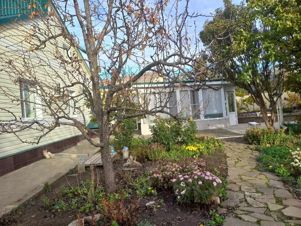 Дом в Ростовская область, Волгодонской район, Добровольское с/пос, ... - Фото 1