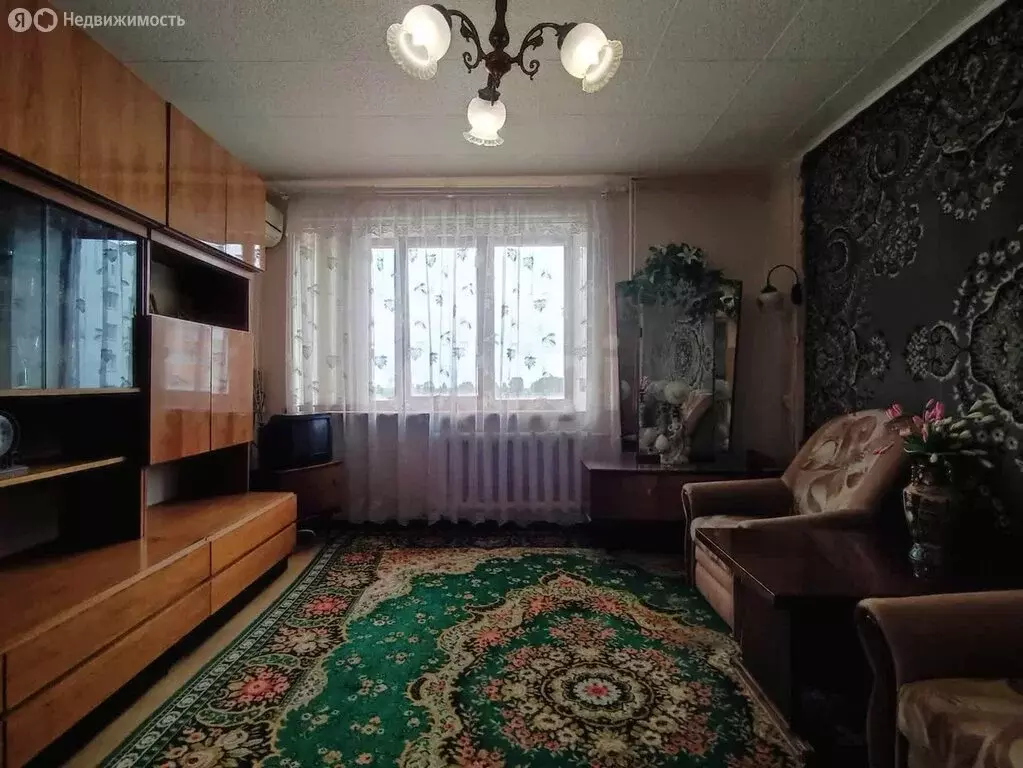 3-комнатная квартира: Энгельс, Краснодарская улица, 13 (58.6 м) - Фото 1