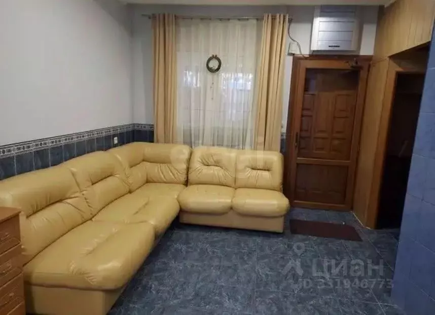 Гараж в Крым, Феодосия ул. Вити Коробкова (96 м) - Фото 1