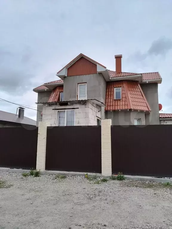 Дом 227 м на участке 10 сот. - Фото 0