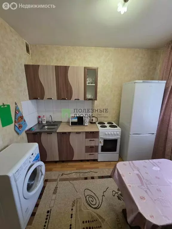 1-комнатная квартира: Красноярск, улица Дмитрия Мартынова, 13 (36.6 м) - Фото 1